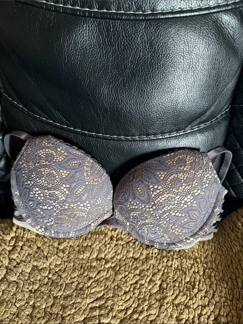 Victoria's Secret Lavender Lace Push-Up Bra
